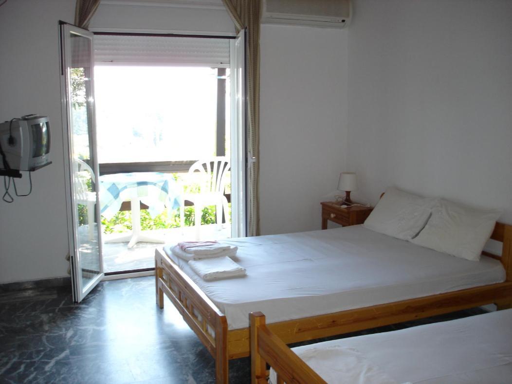 Ilias Appartements Tsaprounis Ellinika  Buitenkant foto